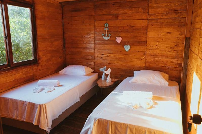 Hotel Prana Beach Pendales Esterno foto