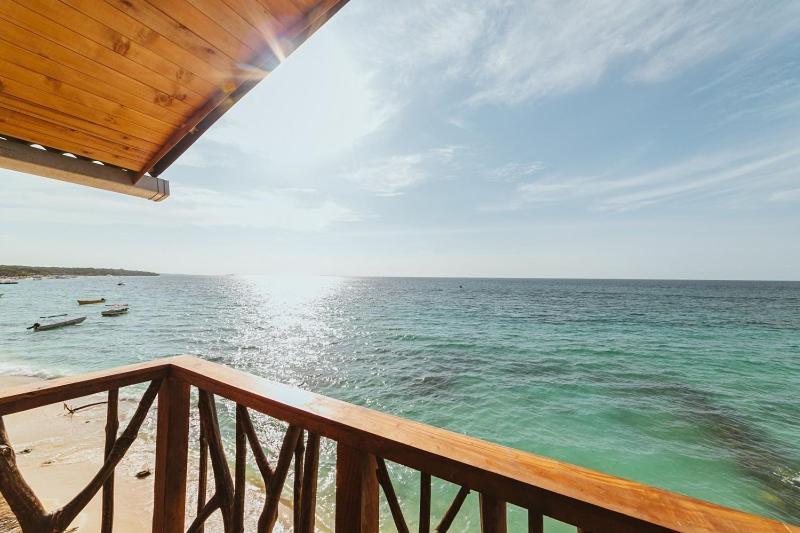 Hotel Prana Beach Pendales Esterno foto