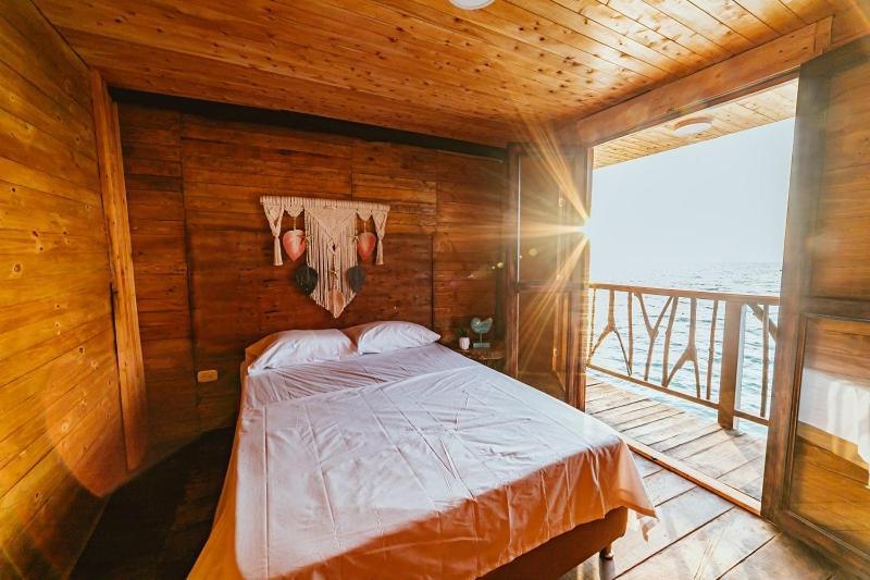 Hotel Prana Beach Pendales Esterno foto
