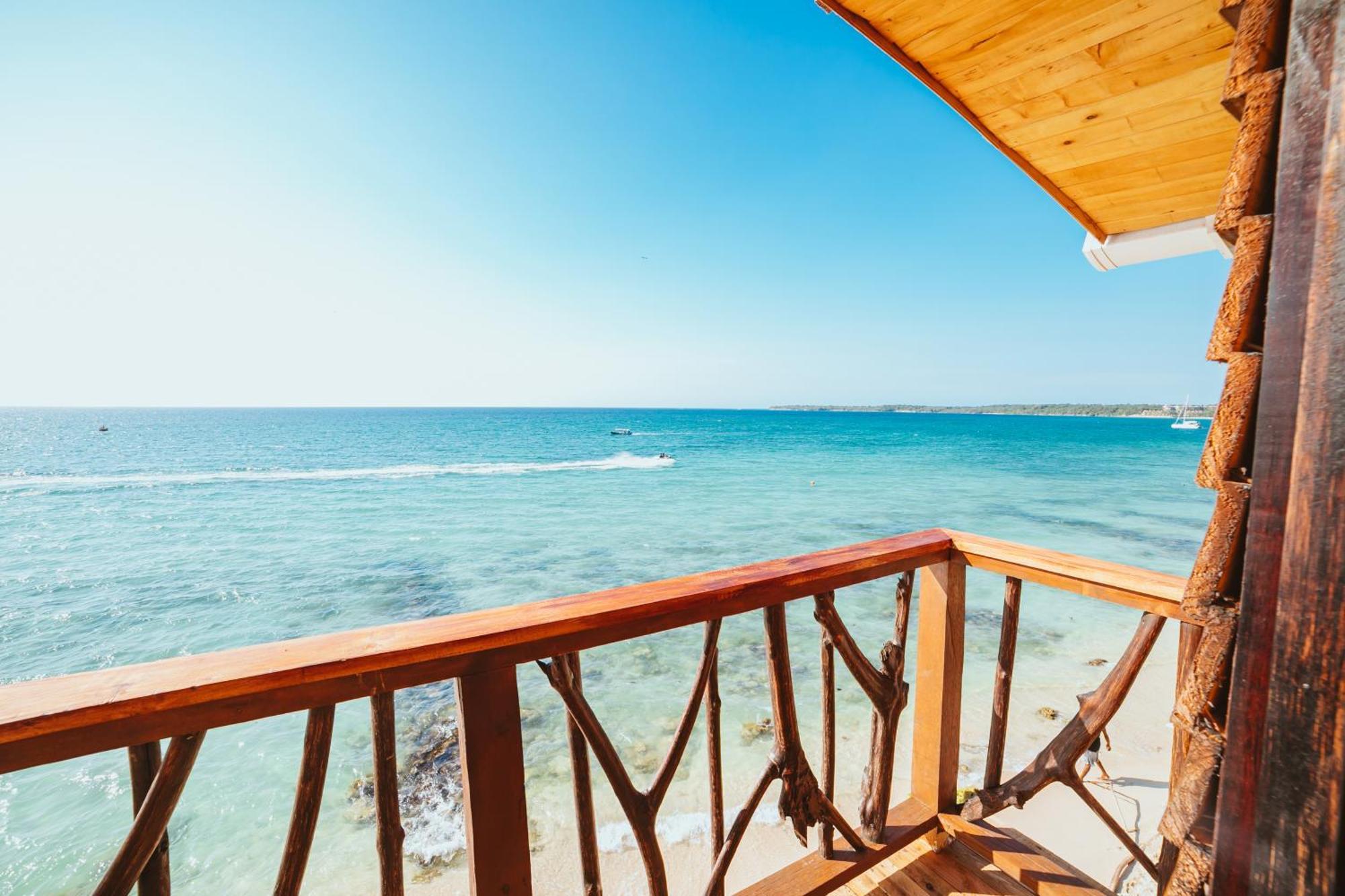 Hotel Prana Beach Pendales Esterno foto